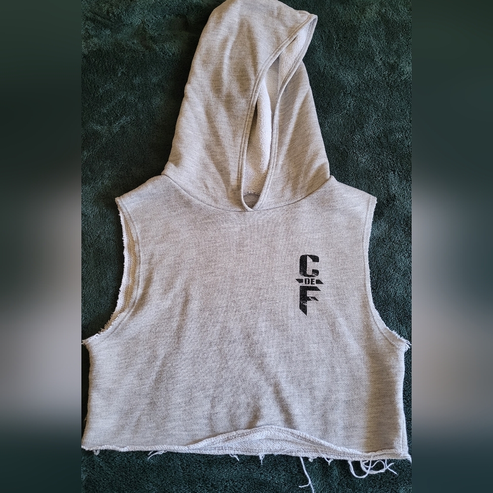 Beachbody Crop Hoodie Tank
